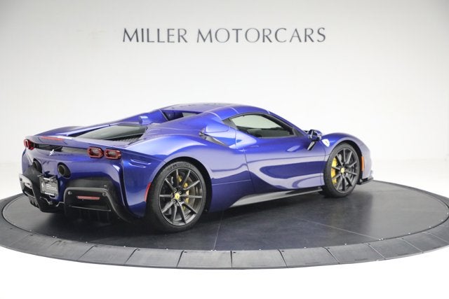 2022 Ferrari SF90 Spider Base