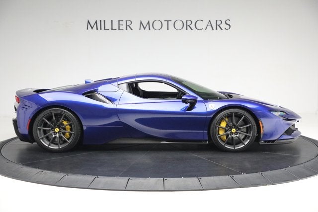 2022 Ferrari SF90 Spider Base