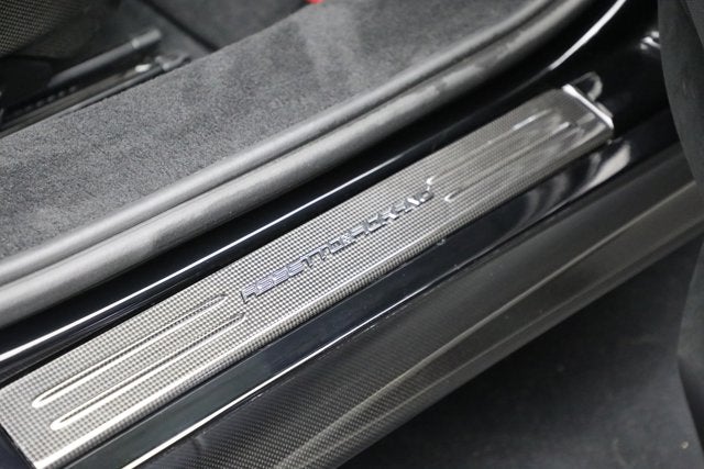 2023 Ferrari SF90 Spider Base