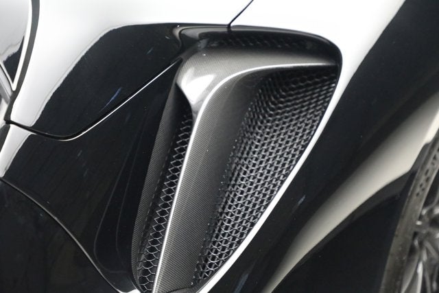 2023 Ferrari SF90 Spider Base