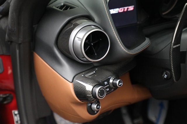 2022 Ferrari 812 GTS Base