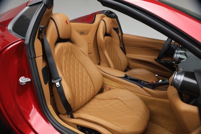 2023 Ferrari 812 GTS Base