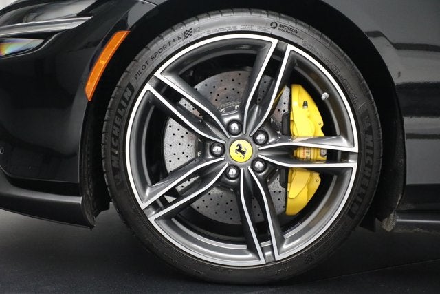 2021 Ferrari Roma Base