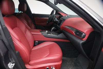 2023 Maserati Levante Modena