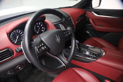 2023 Maserati Levante Modena