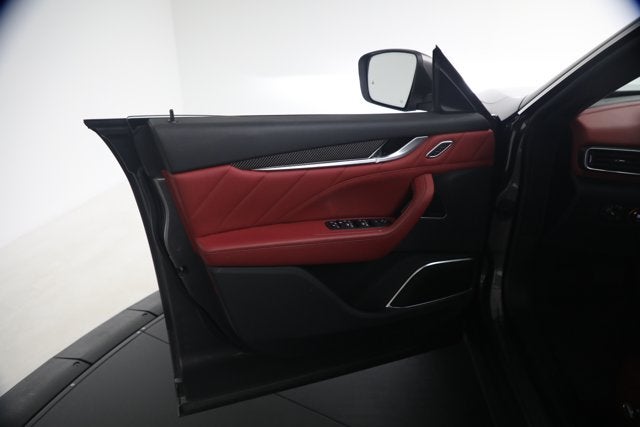 2023 Maserati Levante Modena
