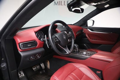 2022 Maserati Levante Modena