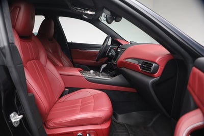 2022 Maserati Levante Modena