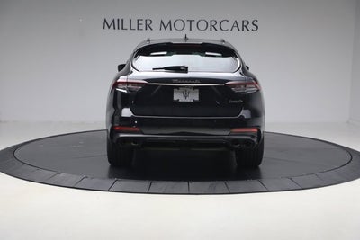 2022 Maserati Levante Modena