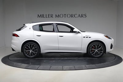 2026 Maserati Grecale Modena
