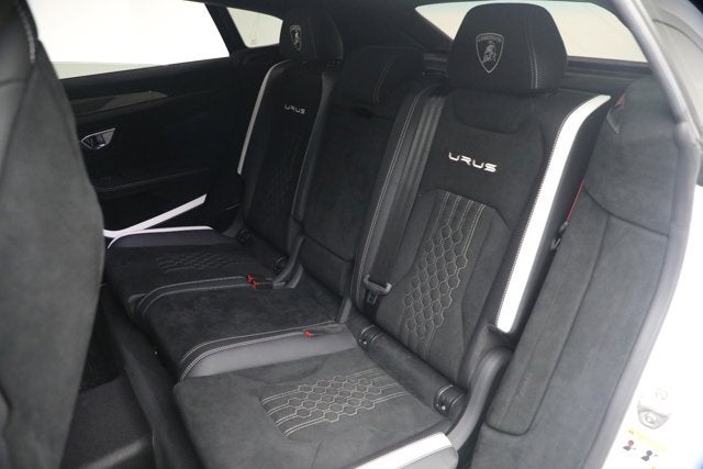 2024 Lamborghini Urus Performante