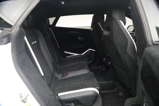 2024 Lamborghini Urus Performante