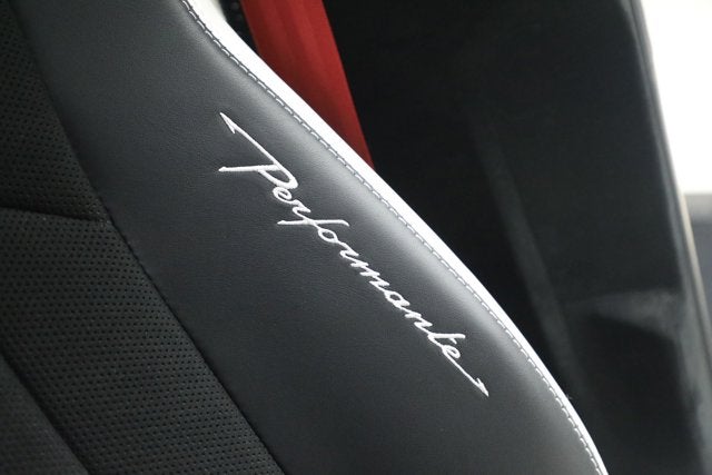 2024 Lamborghini Urus Performante