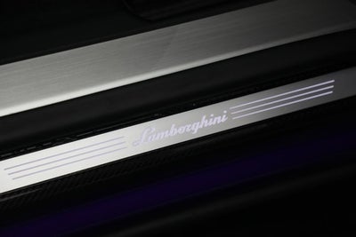 2024 Lamborghini Urus Performante