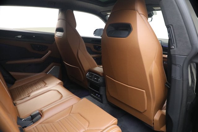 2025 Lamborghini Urus SE