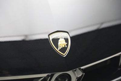 2025 Lamborghini Urus SE