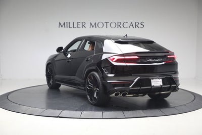 2025 Lamborghini Urus SE