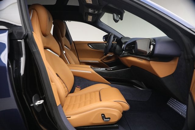 2025 Ferrari Purosangue Base