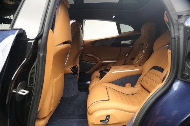 2025 Ferrari Purosangue Base