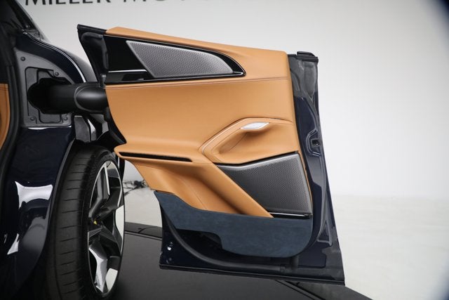 2025 Ferrari Purosangue Base