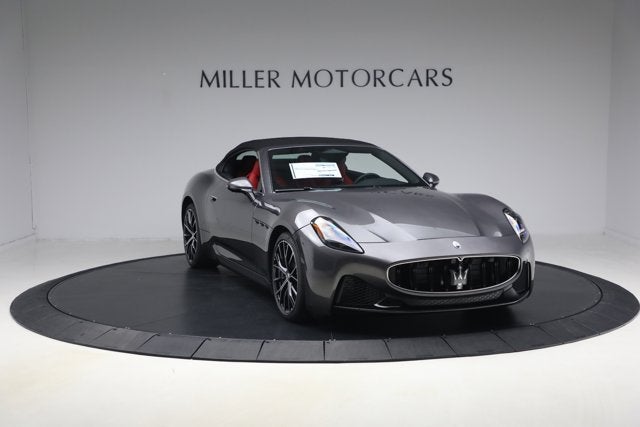 2026 Maserati GranCabrio Modena