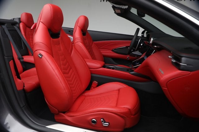 2026 Maserati GranCabrio Modena