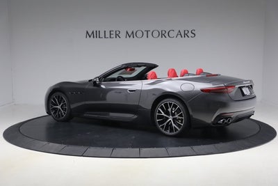 2026 Maserati GranCabrio Modena