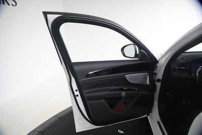 2026 Maserati Grecale Modena